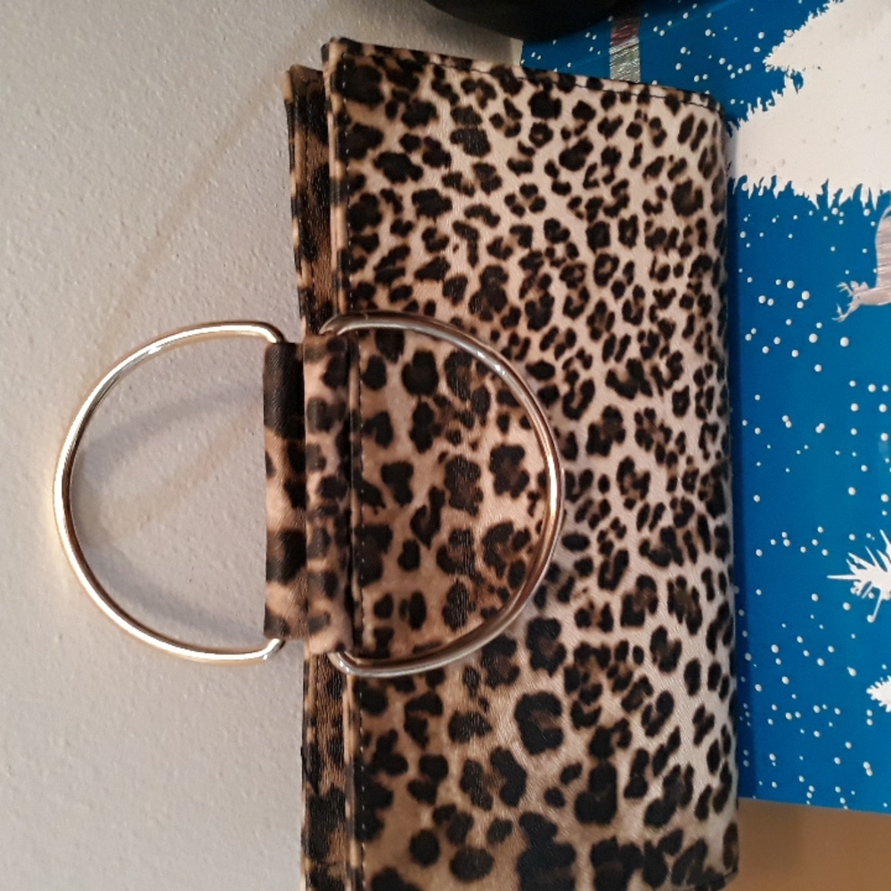 Handbags OS